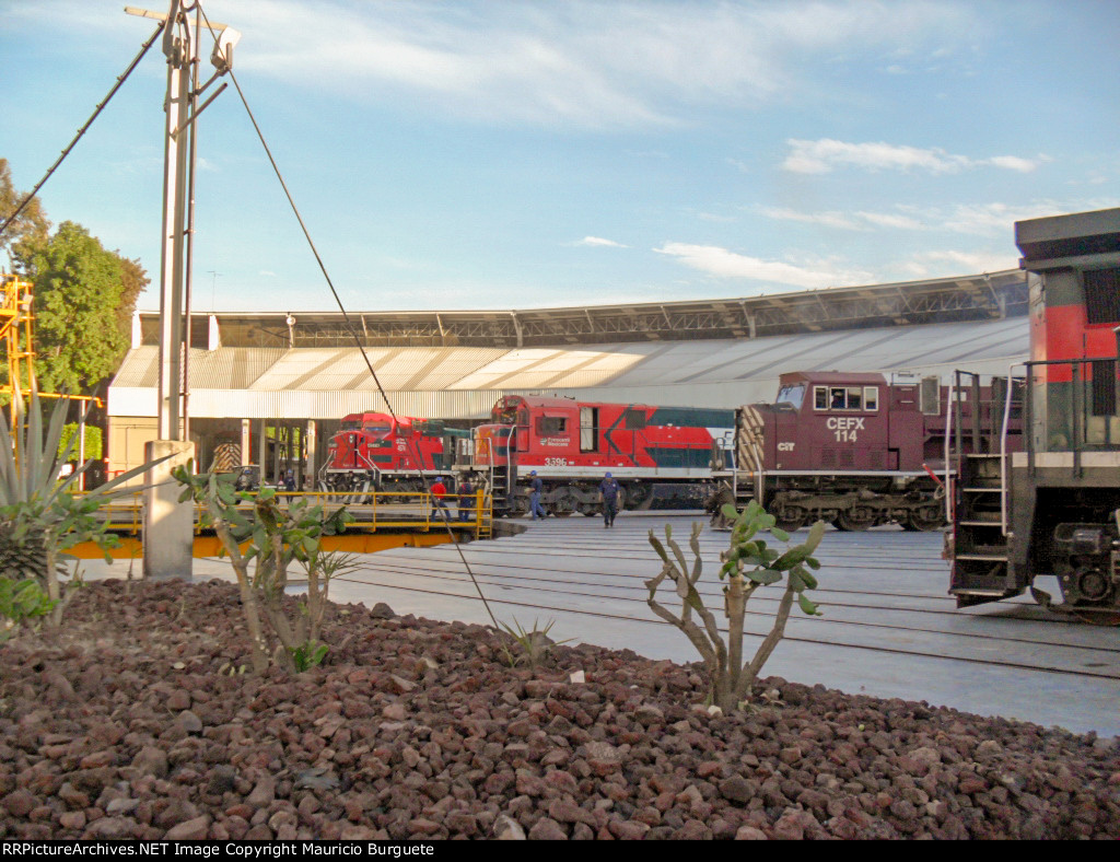 CEFX and FXE Locomotives in the Roundhouse